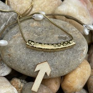 Stars and flowers barrel necklace